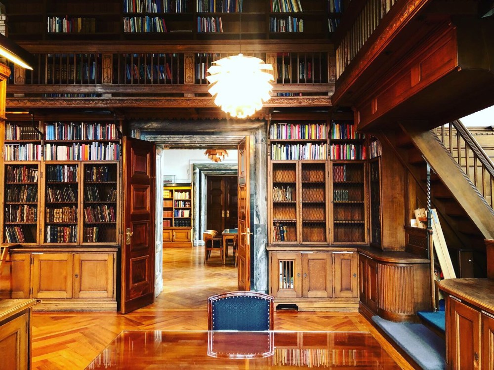 871F6E4C-1995-4EBB-9F3B-DADF27ABA899