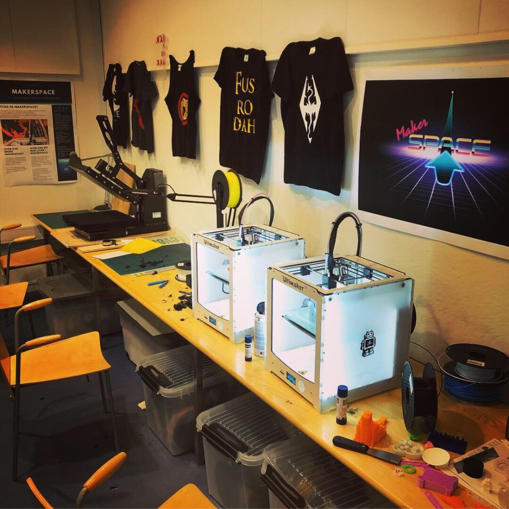 FF00D41D-7B05-4814-BD53-4212939102B1