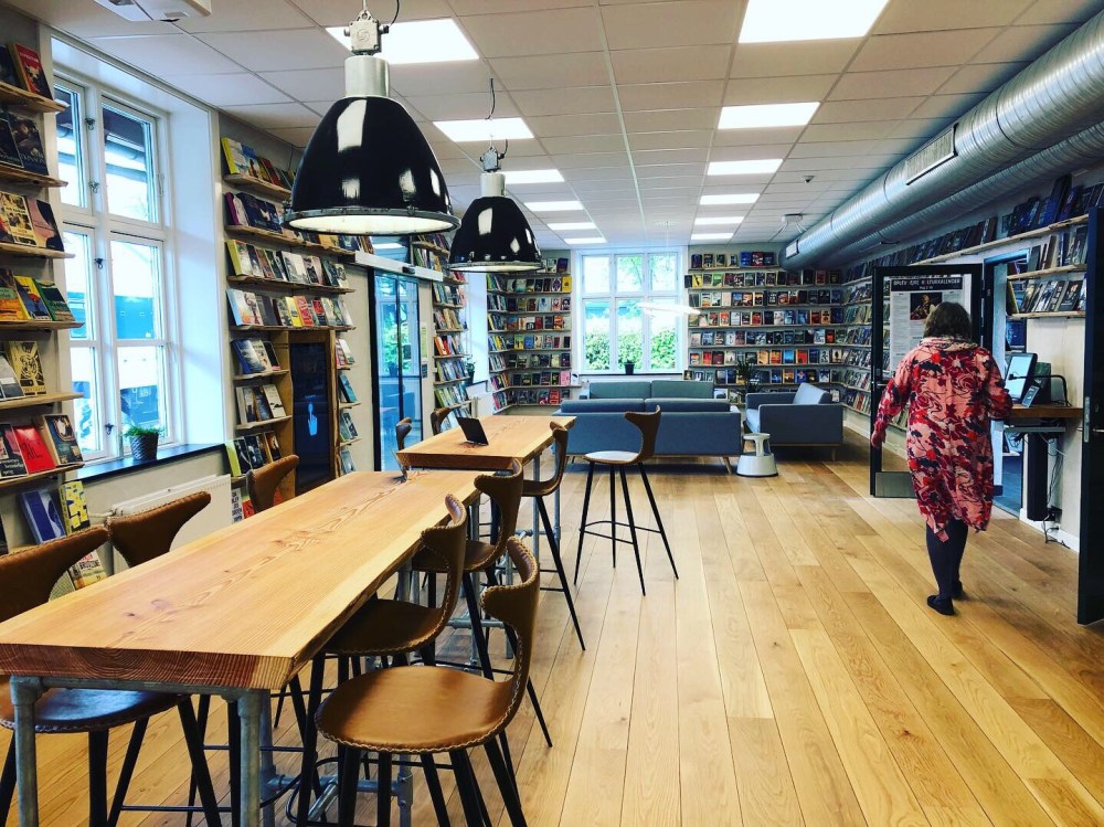 6F063A5E-F59A-4959-B0B7-5FC037E0A30D