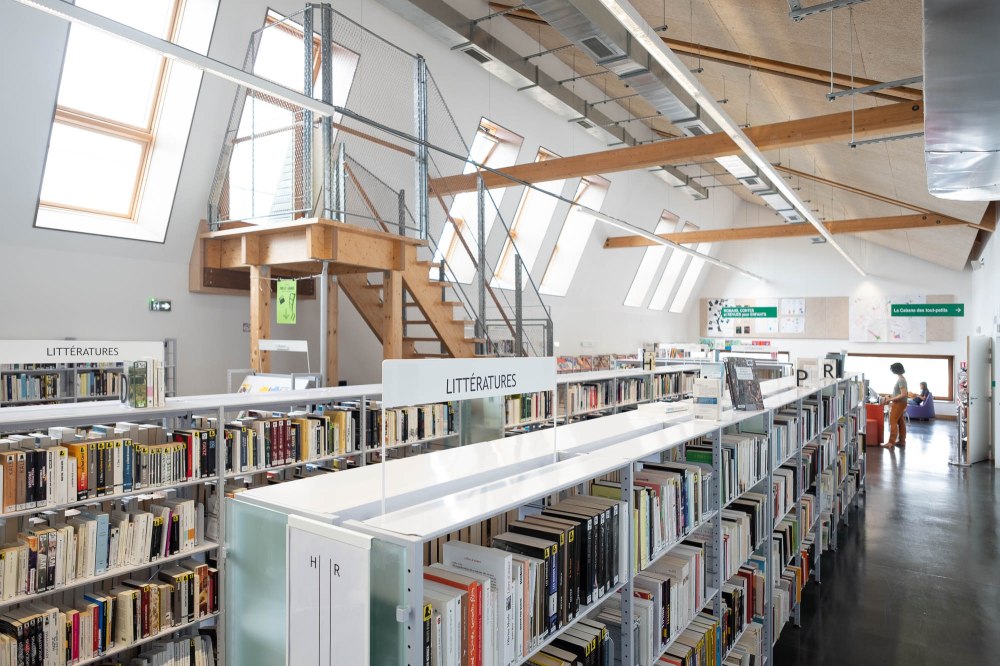 * Bibliothèque Václav Havel
